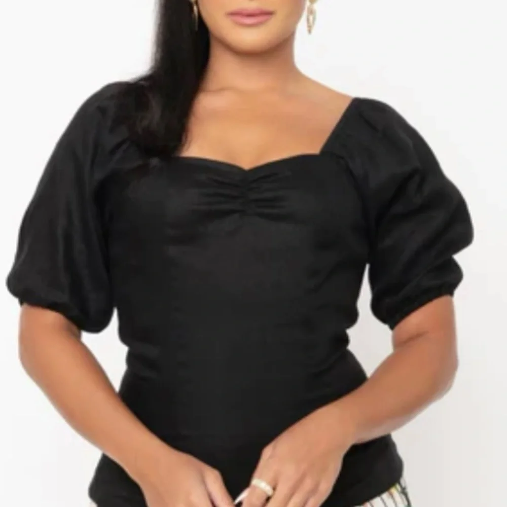 Unique Vintage Black Linen Ruched Top - Picture 3 of 4